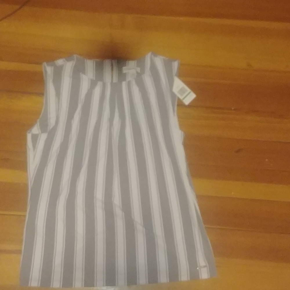 Calvin Klein Tank Top - Picture 3 of 4